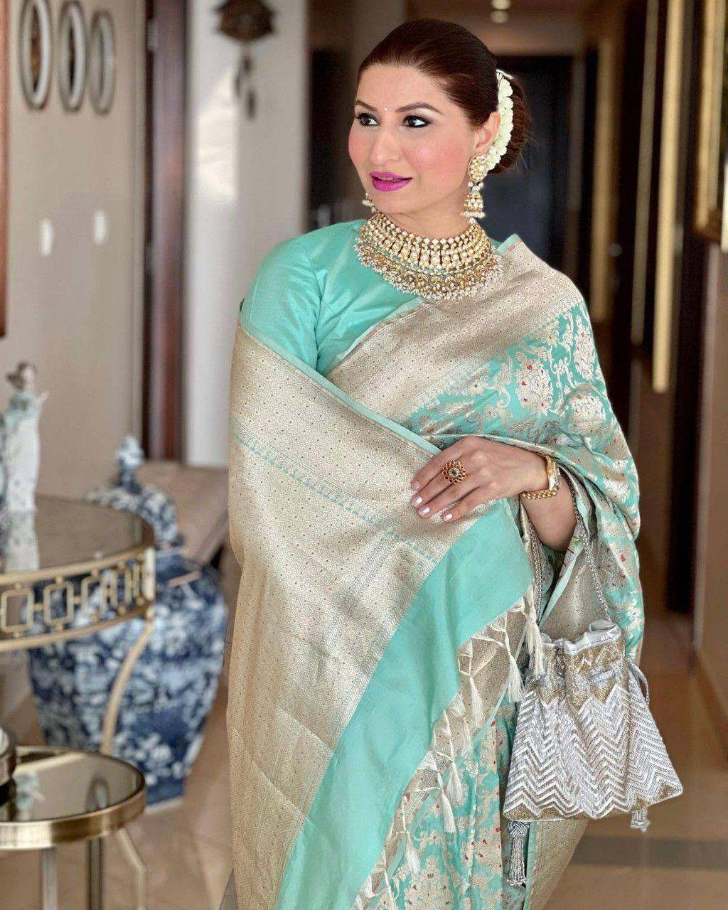 Soft Lichi Silk Saree with Rich Pallu