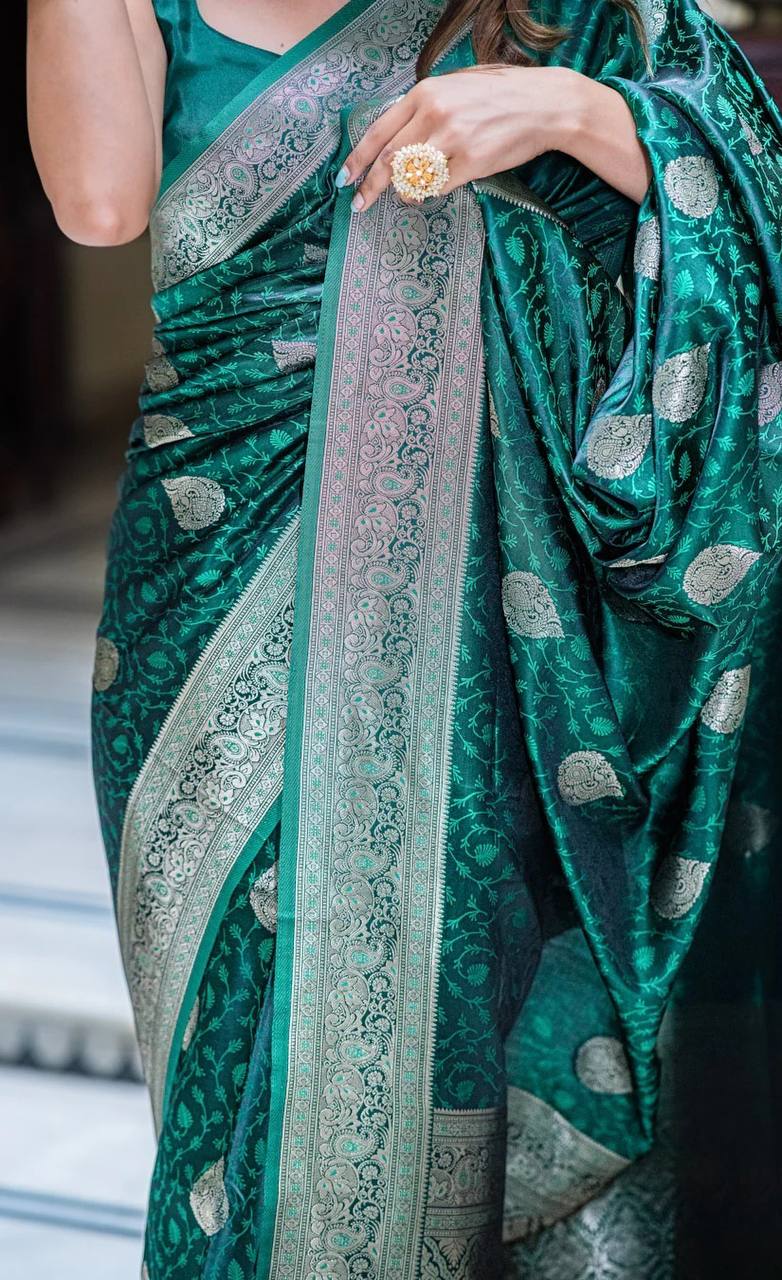 Soft Lichi Silk Saree with Rich Pallu & All-Over Jacquard