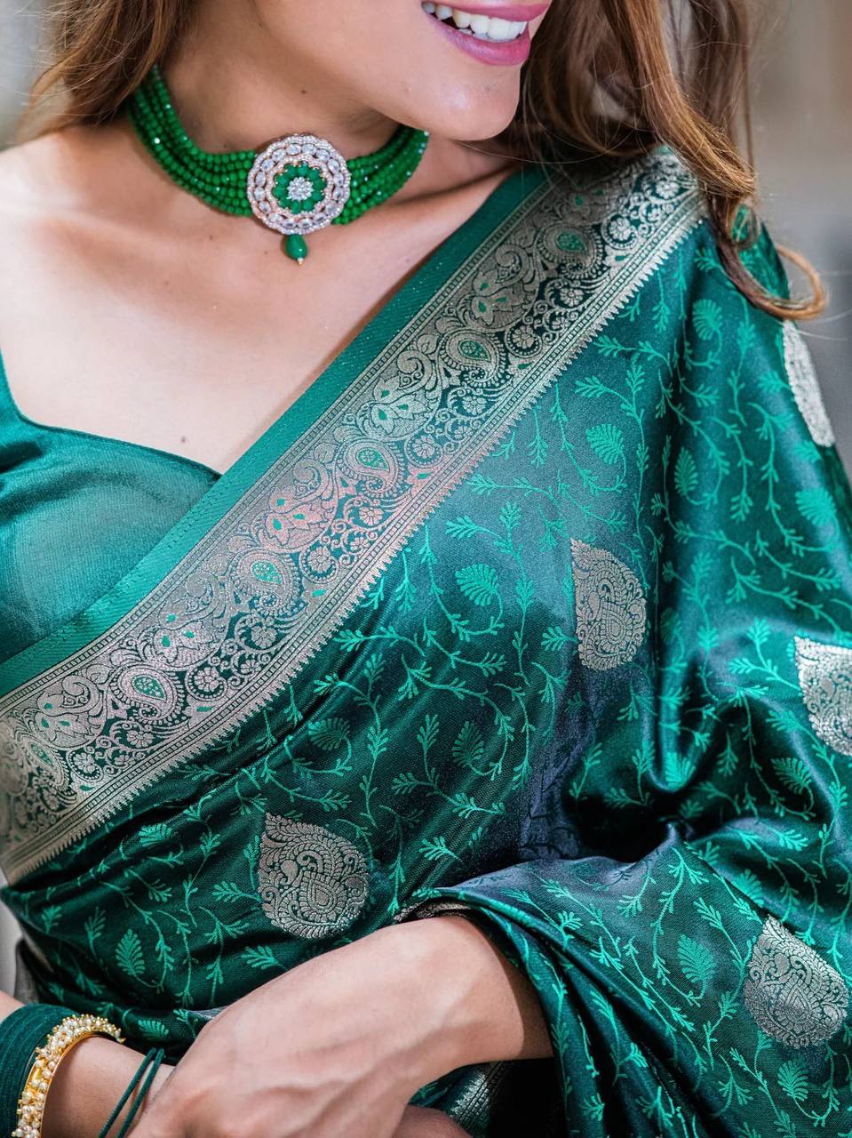 Soft Lichi Silk Saree with Rich Pallu & All-Over Jacquard