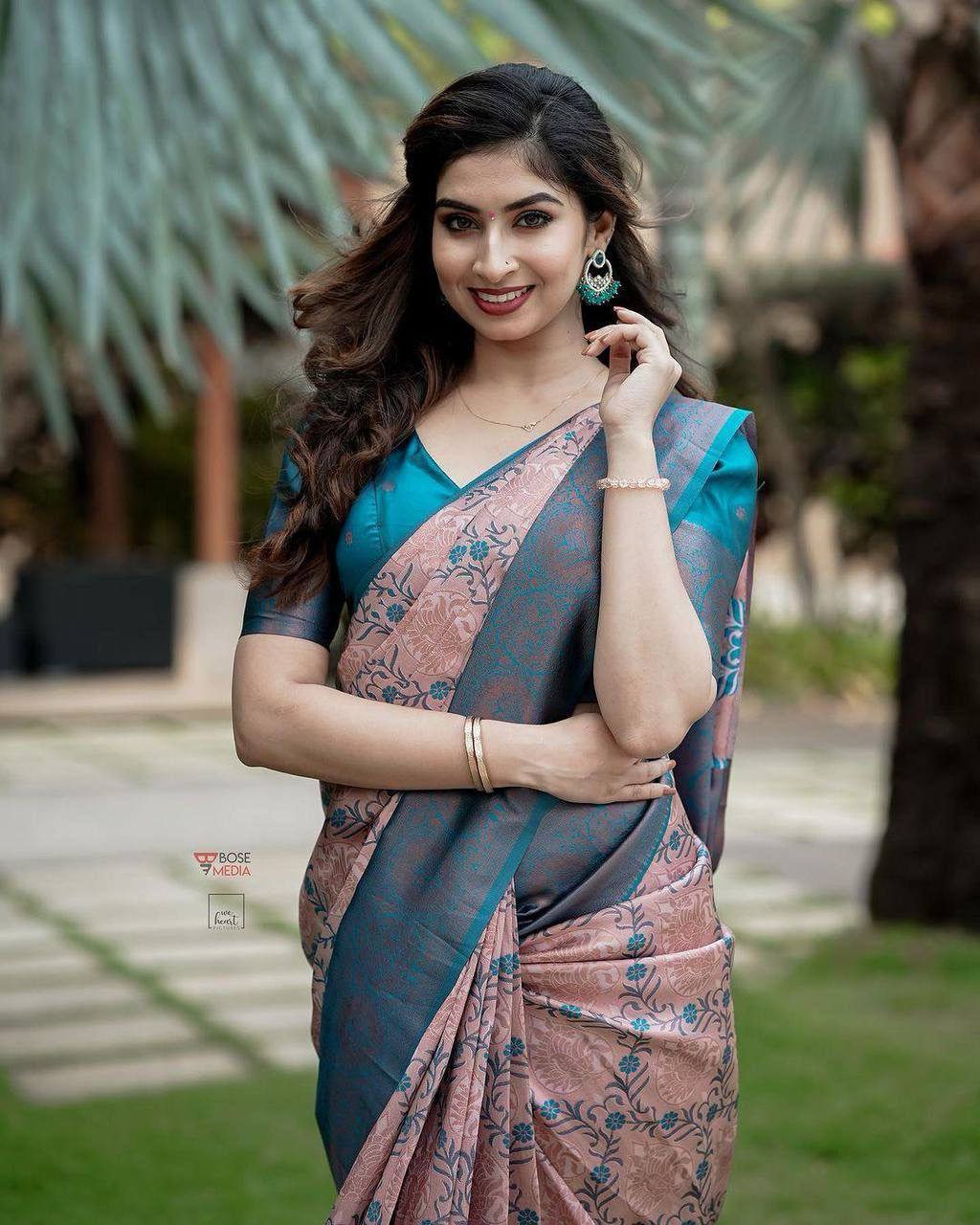 Soft Lichi Silk Saree with Rich Pallu & All-Over Jacquard