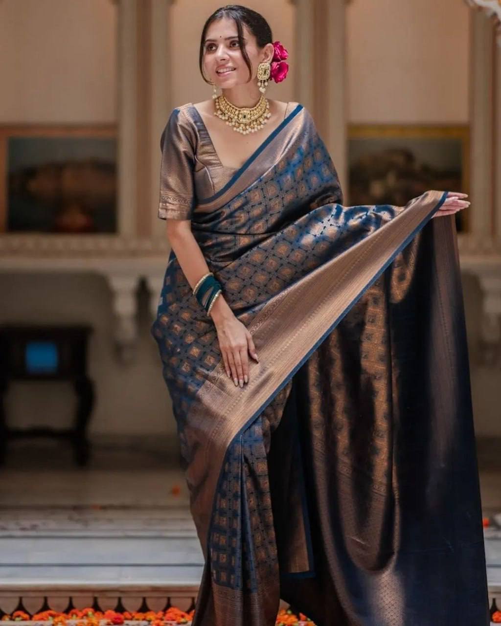 Soft Lichi Silk Saree with Rich Pallu