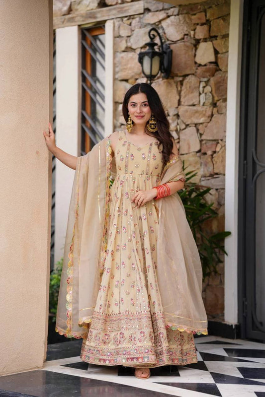 Georgette 3-Piece Ethnic Set with Lace Dupatta