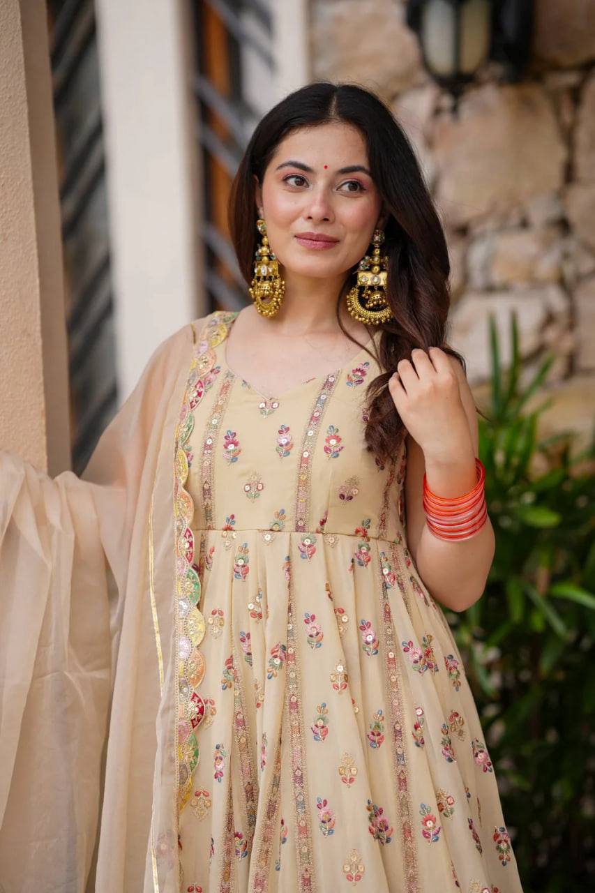 Georgette 3-Piece Ethnic Set with Lace Dupatta