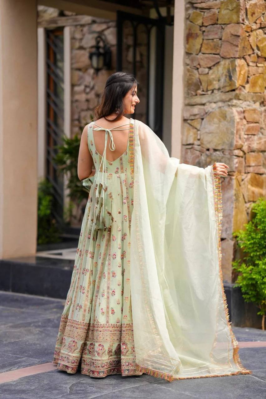 Georgette 3-Piece Ethnic Set with Lace Dupatta