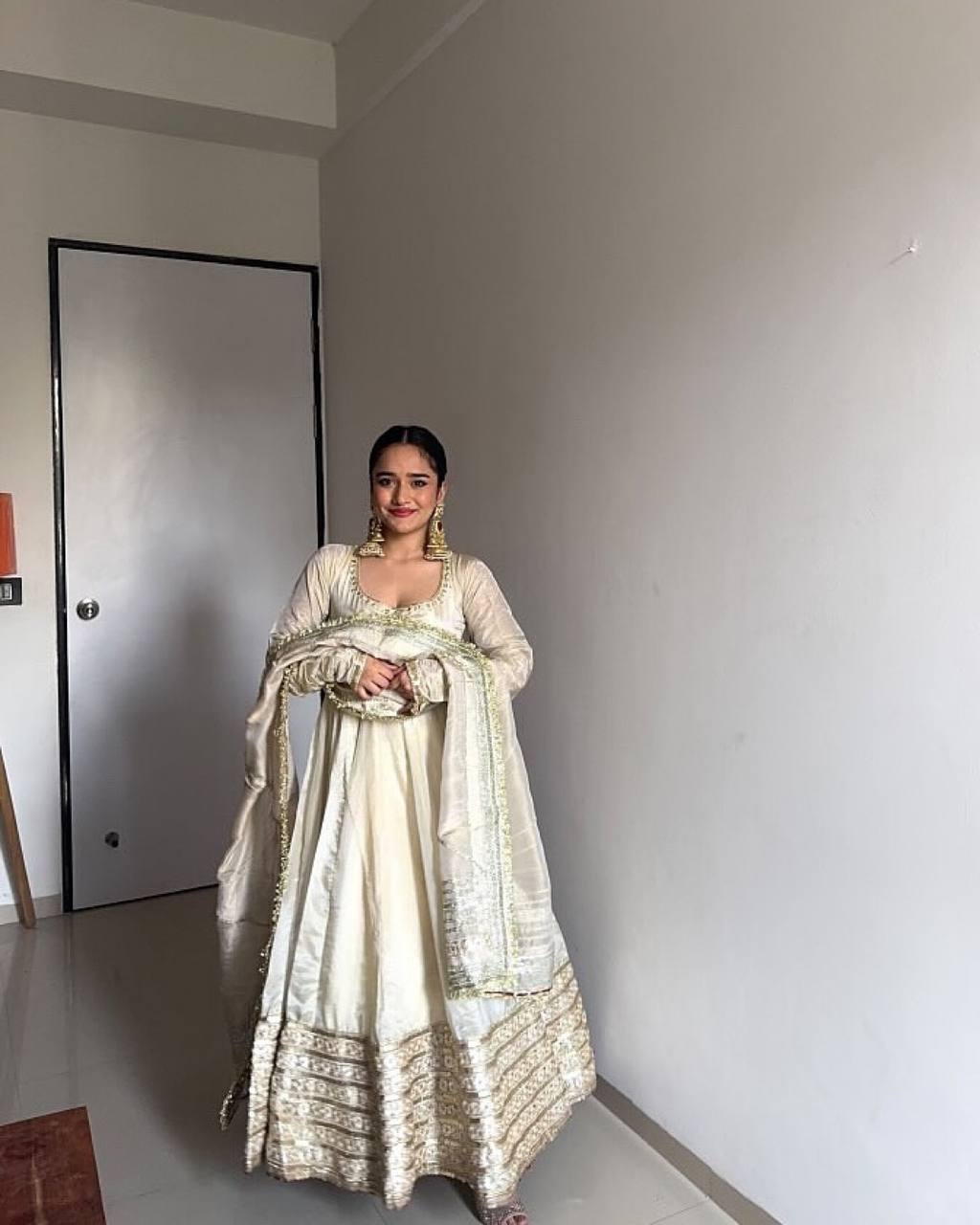 Chinon Thread & Sequin Work Suit Set with Dupatta and Pant