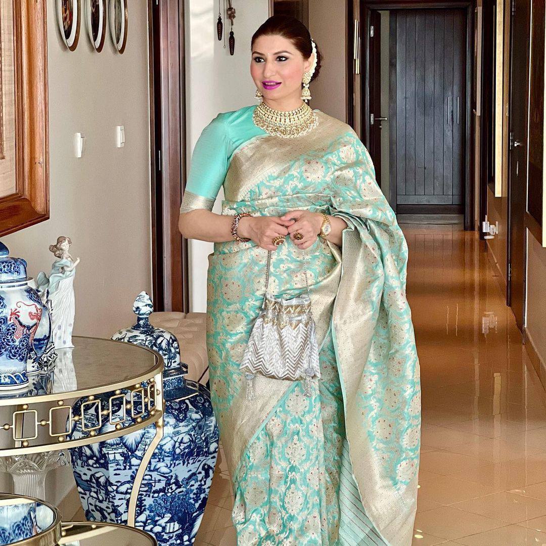 Soft Lichi Silk Saree with Rich Pallu