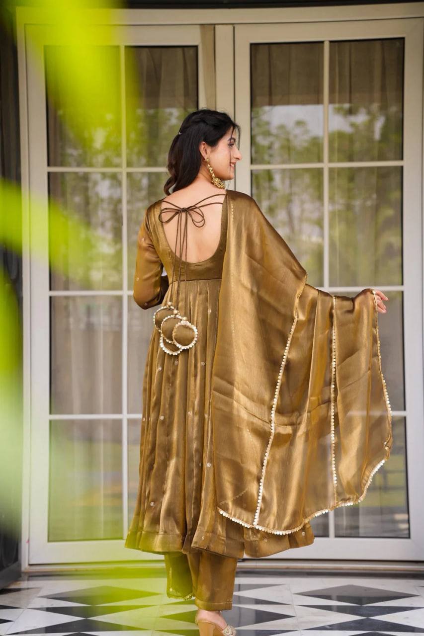 Jimi Choo Suit Set with Pant & Dupatta | Thread Work Design