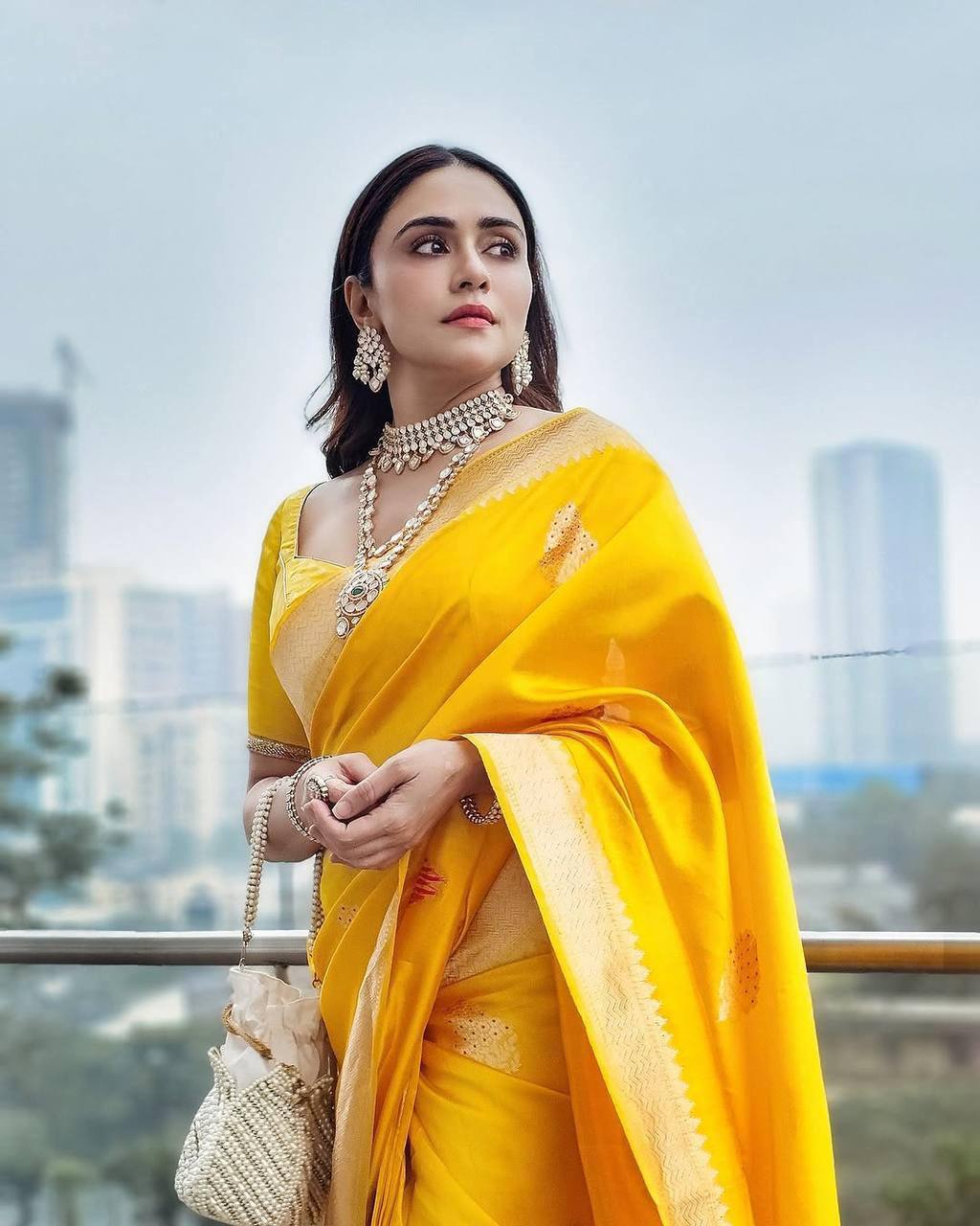 Soft Lichi Silk Saree with Rich Pallu