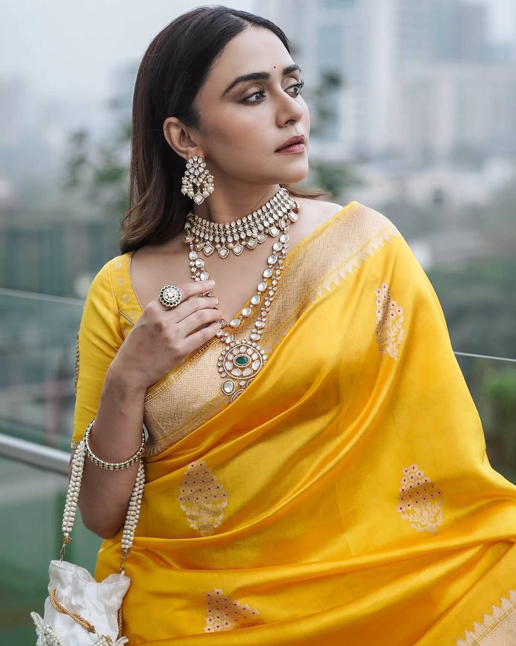 Soft Lichi Silk Saree with Rich Pallu